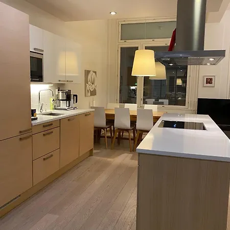 Luxury Seaside Apartment